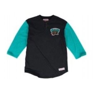 Mitchell & Ness Henley Vancouver grizzlies shirt